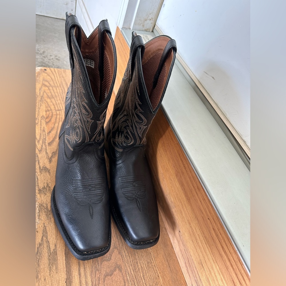 Men’s ariat cowboy boots